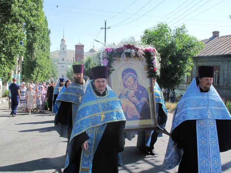 О Крестном ходе к  Владимирскому женскому монастырю