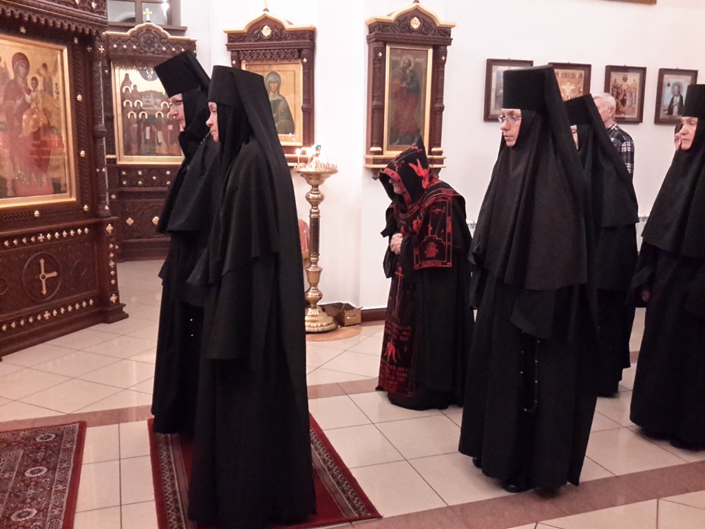 Ночная совместная молитва - Владимирский женский монастырь