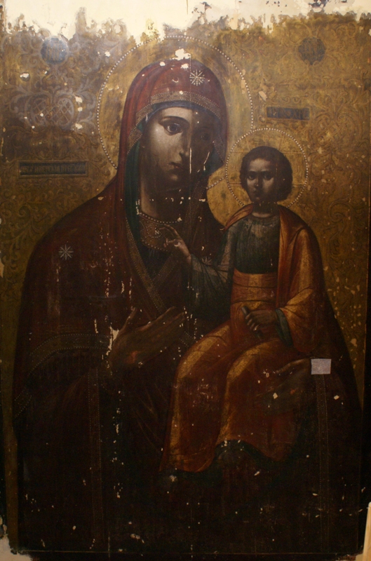 Чудотворная икона Иверской Божьей Матери доставлена в Москву для реставрации