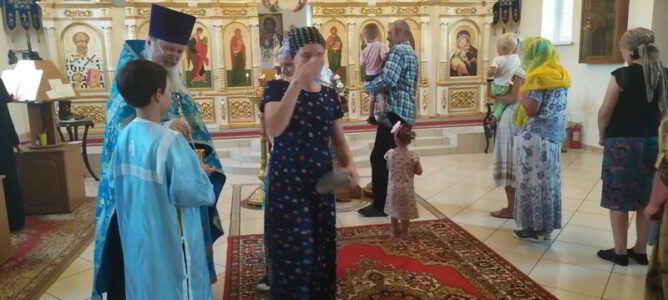 С праздником Казанской иконы Божьей Матери!